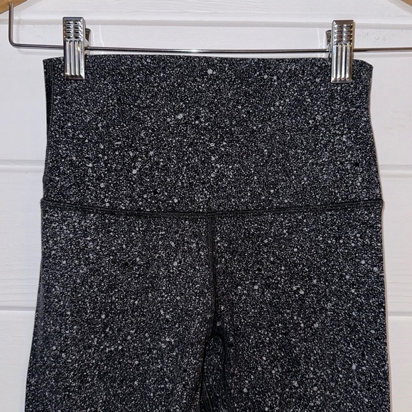 Lululemon Align Crop 21" High Rise Leggings / Luminesce Splatter Ice Gray Black - Picture 5 of 10
